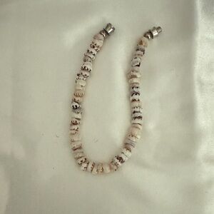 Elegant Shell Beaded Bracelet